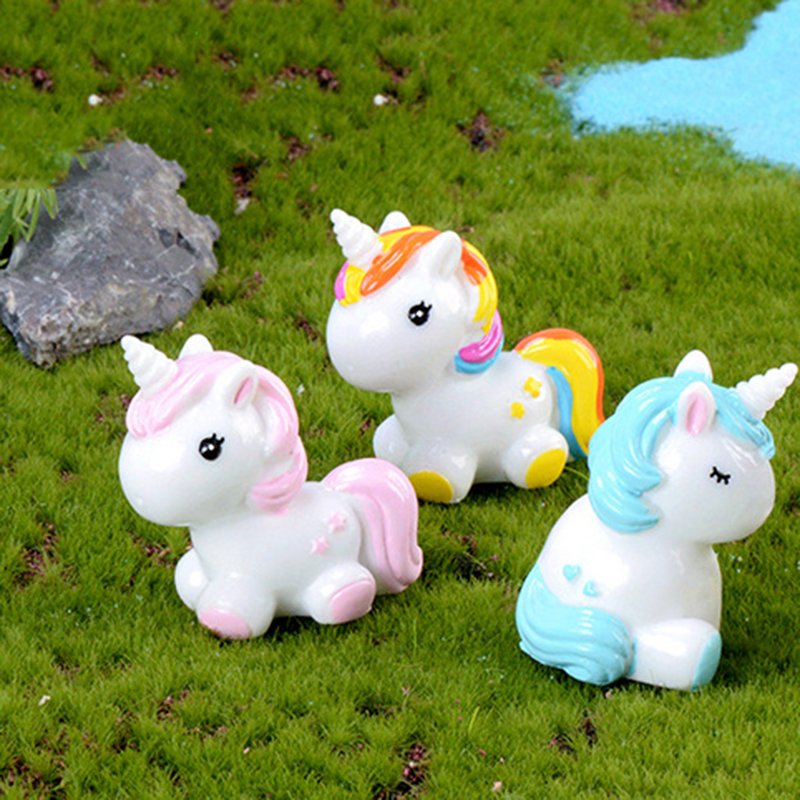 plastic unicorn figurines