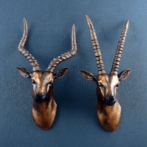 Retro-Antelope-Head-Creative-Resin-Animal-Head-Antelope-Horn-Wall-Decoration-Wall-Hanging-Ornaments-Christmas-Decor.jpg